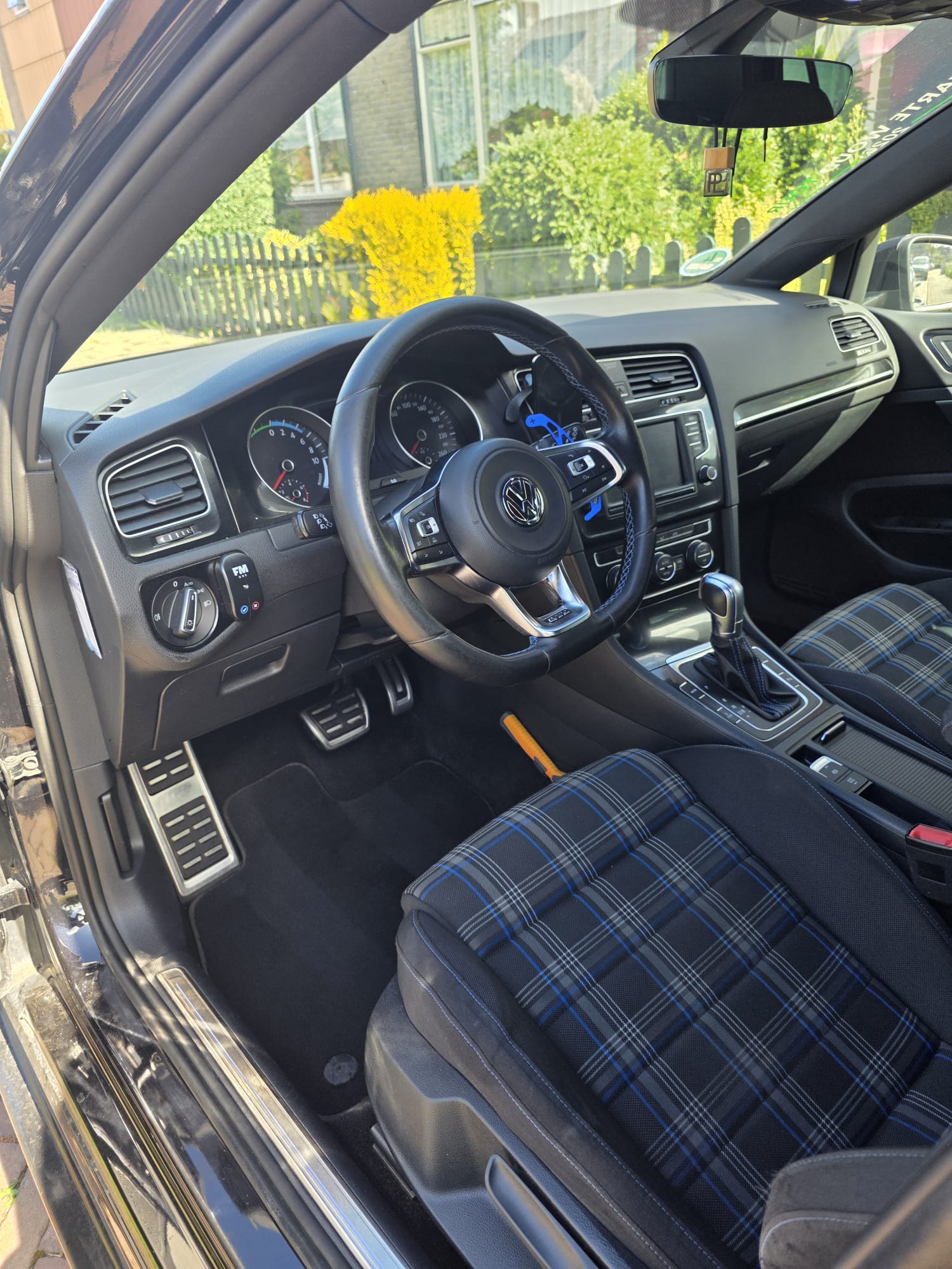 Interieur na reiniging — VW Golf GTE